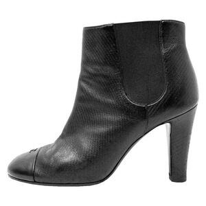 Chanel Black Leather Ankle Boots CC‎ Logo Cap Toe Heels 37.5